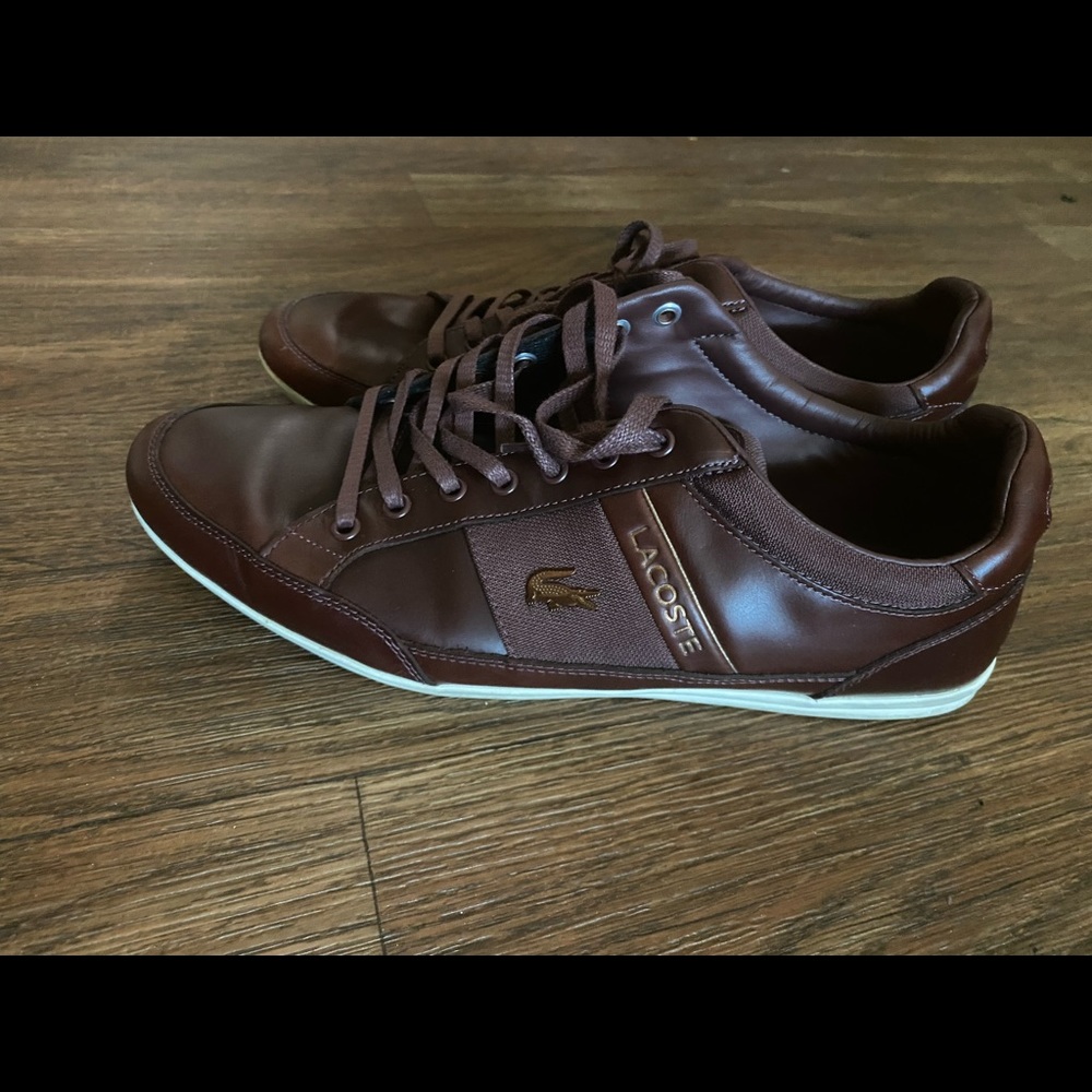 Men Size 11 Casual Lacoste Shoe (Burgundy)